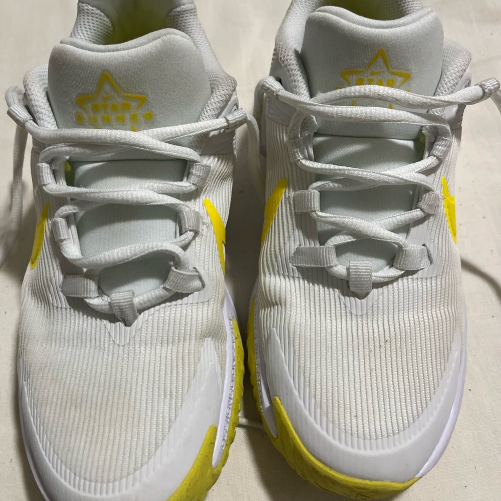 Nike White and Yellow Sneakers with Breathable Mesh